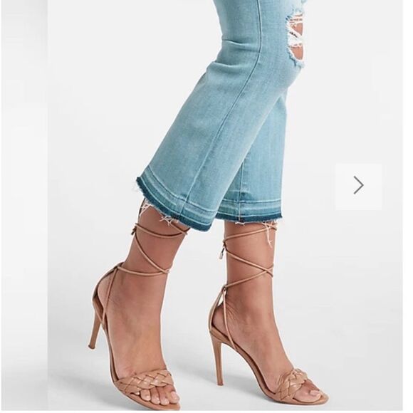 Express High Rise Raw Hem Cropped Flare Ripped Jeans Size S/R (0/2/4) - Picture 3 of 11